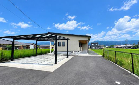 新須賀町1丁目　中古住宅の外観