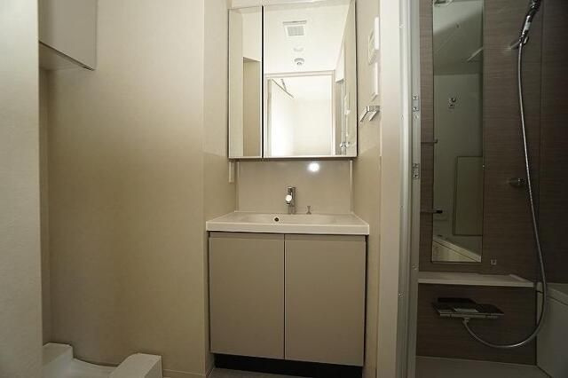 ＳＹＦＯＲＭＥ西小山の独立洗面台