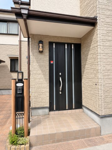 宮野町の玄関