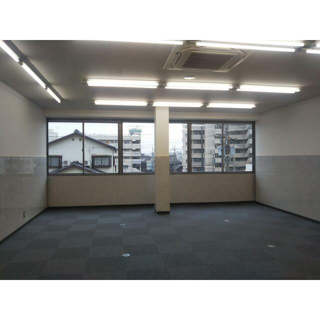 信光第一ビルの内装