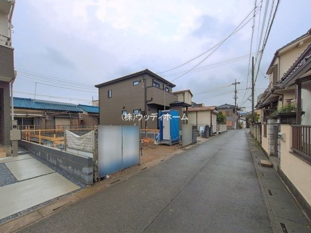 越谷市大袋第3　新築一戸建ての前面道路含む現地写真