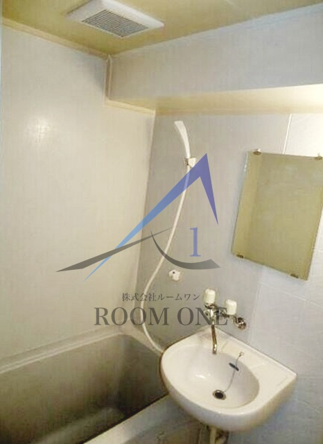 アクシス西新宿の浴室|お風呂です。