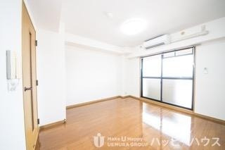 福岡市南区清水４丁目の賃貸マンションの居間・リビング|物件の画像3