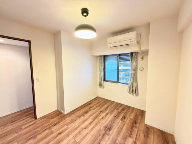 ベイサイドシティコスモスクエア駅前の洋室|【３ＬＤＫのくらしやすい間取り】子供部屋や趣味のお部屋も作れますね！家族の多いご家庭も安心です！是非現地にてご体感ください！