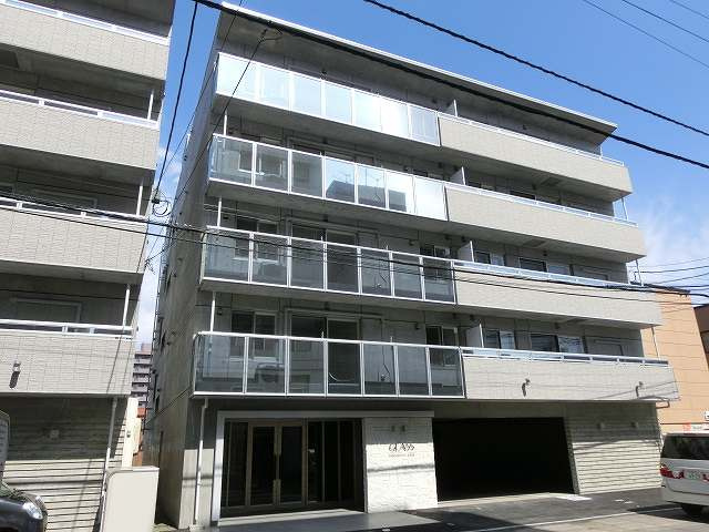 ＧＬＡＳＳ山鼻　ＥＡＳＴ