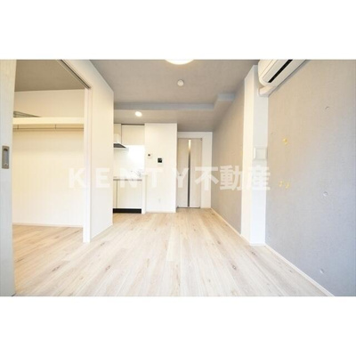 【居間・リビング】 | ＣＡＳＡ　ＰＩＡＺＺＡ　大森西 | こちらの居間で趣味の時間をお楽しみください