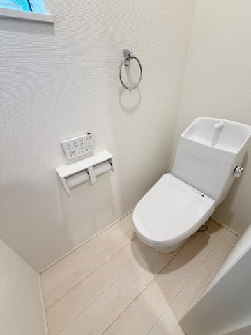 三郷市高州2丁目　新築戸建　全1棟のトイレ|1階のトイレです