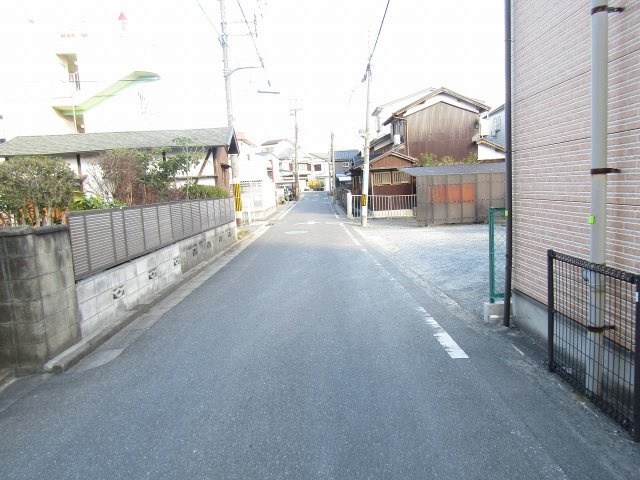 グランドプラス西真上の周辺