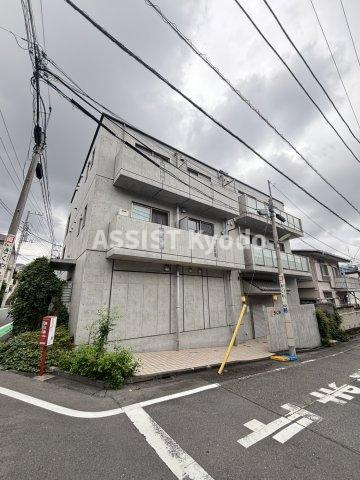 アパルトメント代沢の外観