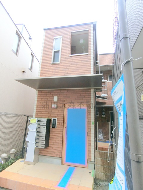 Wing Woodウイングウッドの外観|2026年10月築　木造地上2階建て総戸数8戸インターネット無料！オートロック宅配BOX付
東京都大田区大森西6丁目　京浜急行本線梅屋敷駅近最寄り徒歩2分、京急蒲田駅徒歩14分