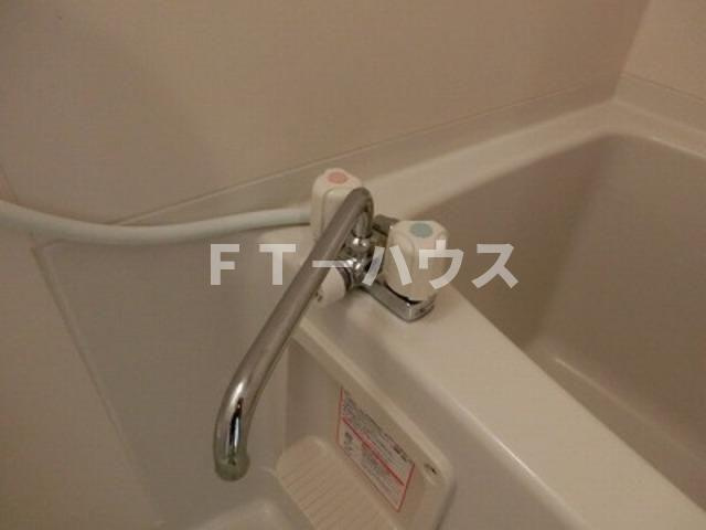 パインサークルの浴室