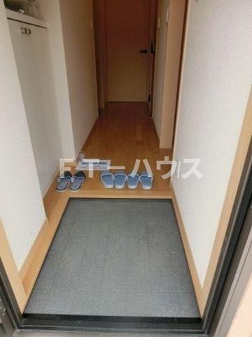 パインサークルの玄関