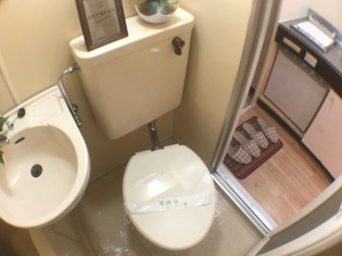 シンプルで掃除のしやすいトイレです！