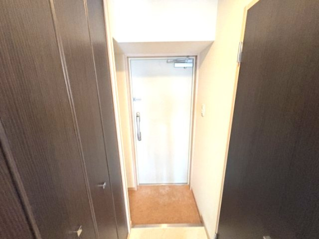 プレジール灘の玄関