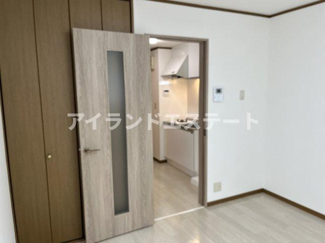 ドミトリ駒沢　バストイレ別　駅近　角部屋の内装