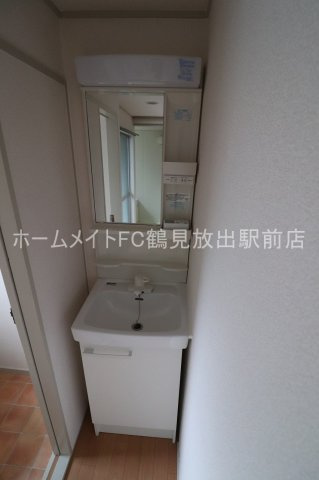 木村マンションの独立洗面台
