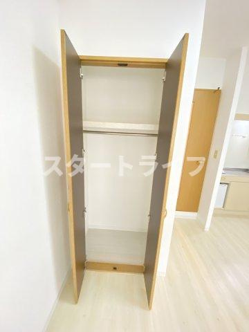 大阪市淀川区十三本町１丁目の賃貸マンションの収納