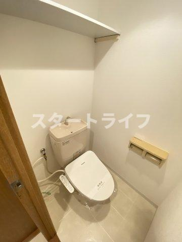 大阪市淀川区十三本町１丁目の賃貸マンションのトイレ