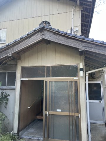 小津町　戸建のエントランス