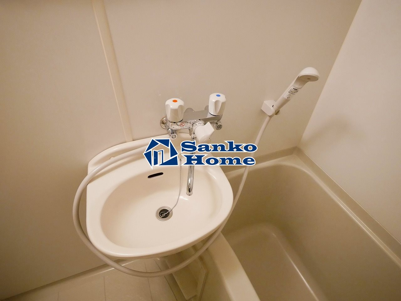 アイフェリーク日本橋の洗面所