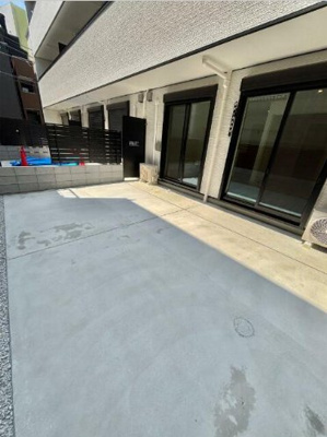 【庭】 | La Fonte 横浜反町 | 広々としたテラス付きです！
