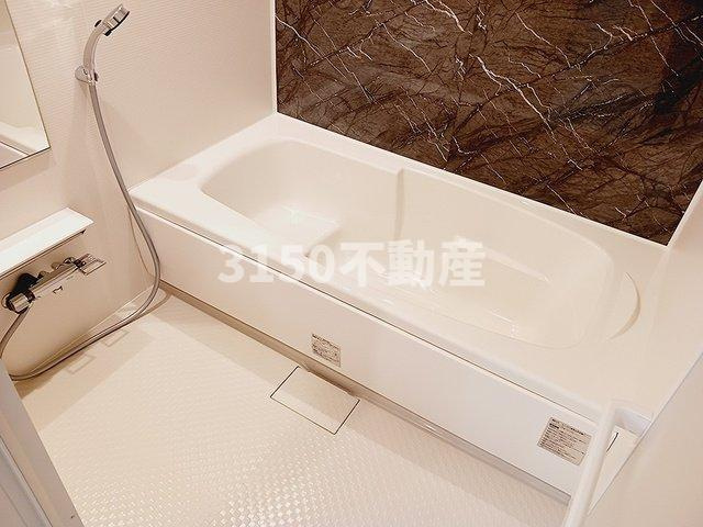 クロス　アイ　ヴィラＡの浴室|日々の暮らしに欠かせないお風呂です