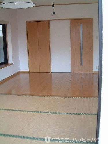 福岡市東区馬出１丁目の賃貸マンションの居間・リビング|物件の画像3