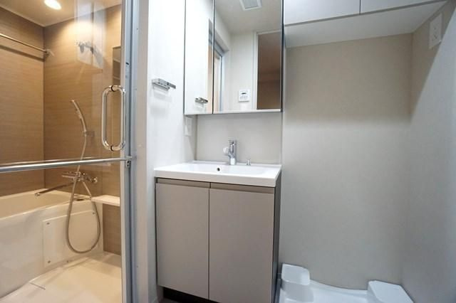 ＳＹＦＯＲＭＥ西小山の独立洗面台