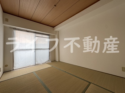 メゾンヌーボーの和室|柔らかい畳が心地よい和室