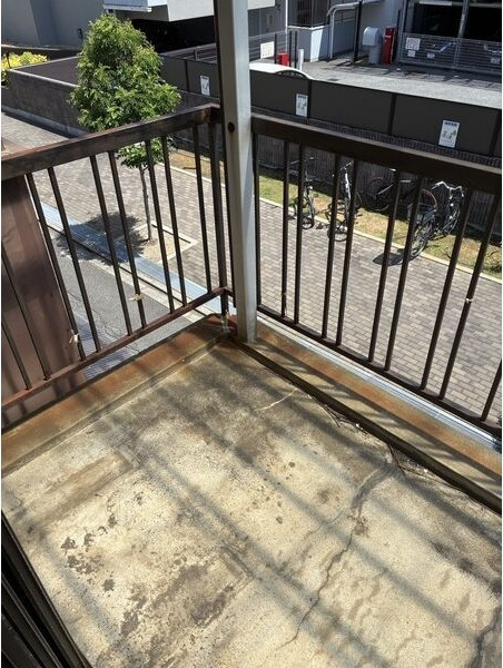 西郷通テラスのバルコニー
