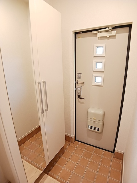 すいせんの玄関
