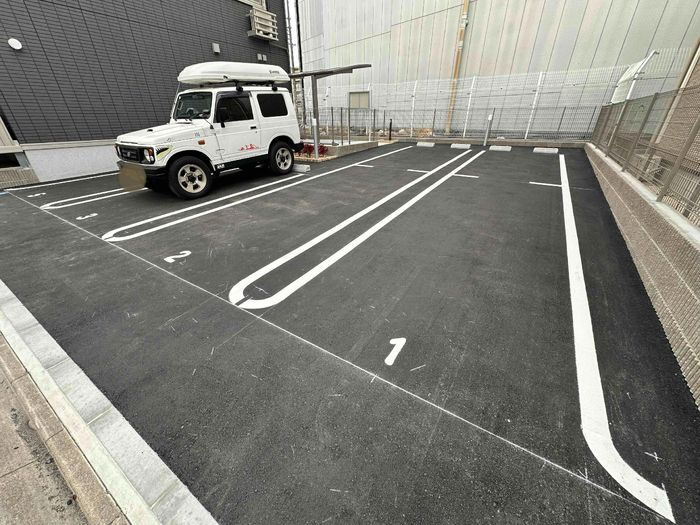 ドルチェの駐車場