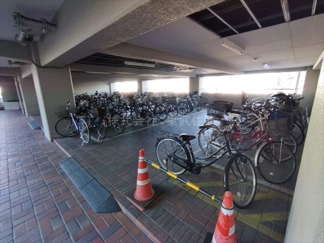 【駐輪場】の画像