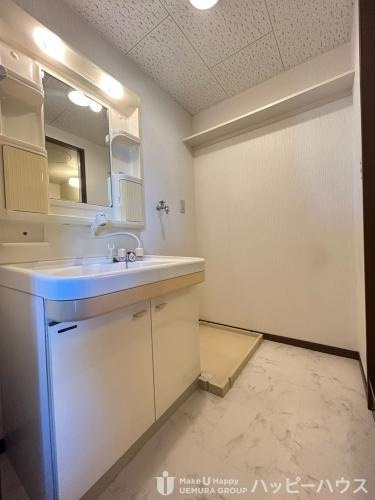 福岡市博多区浦田２丁目の賃貸マンションの独立洗面台|物件の画像9