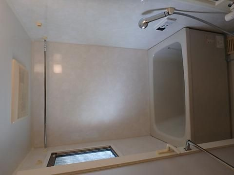 ＣＡＳＳＩＡ横濱ガーデン山の浴室
