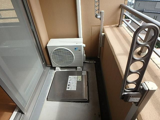ＣＡＳＳＩＡ横濱ガーデン山のバルコニー