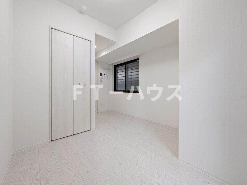 Alivis船橋Eastの洋室