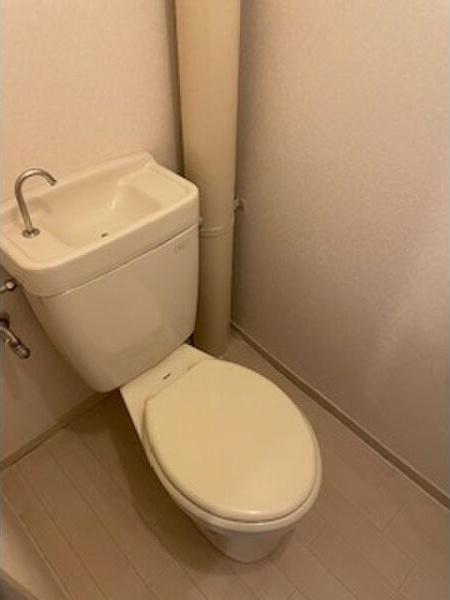 コーポラス新瑞のトイレ