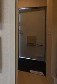 クレイノ葵芳　1号館の玄関