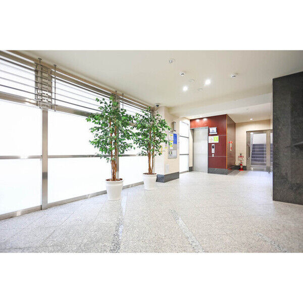 アスリート江坂Ⅱ番館のロビー