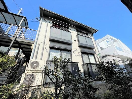 川崎市多摩区生田８丁目のアパート