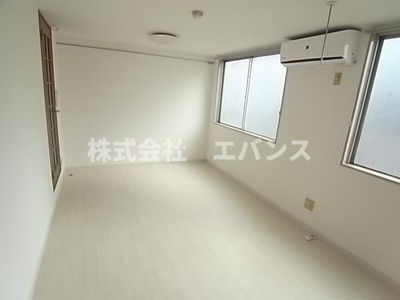 【寝室】 | レジデンスカープ千葉 | 開放的な寝室です
