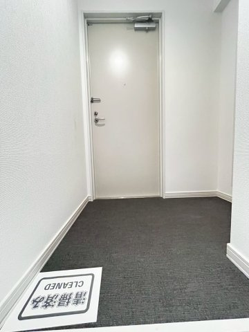 Halu吹田の玄関