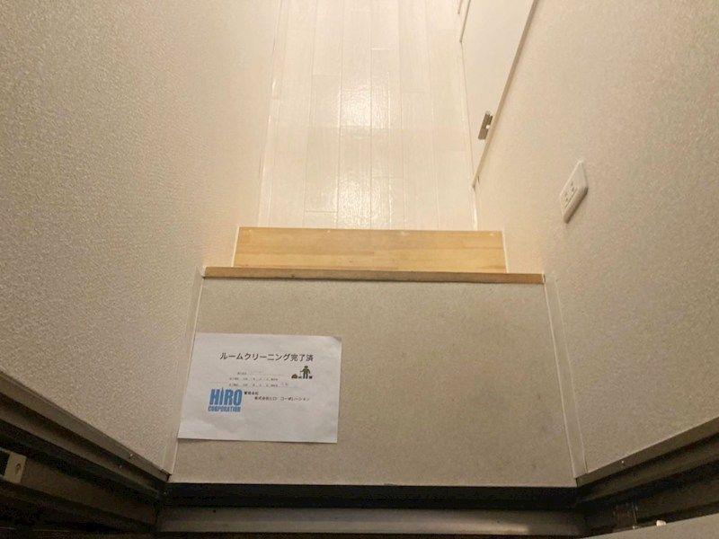 MINA NIJUKUの玄関