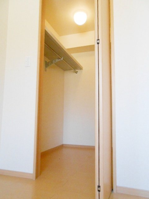 i スクエア wishの収納