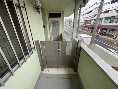 【エントランス】 | メゾンメイビー