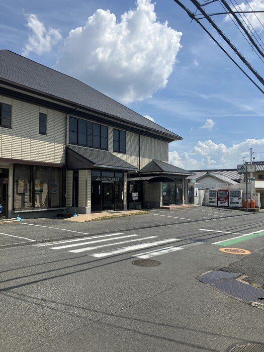 ボヌール斑鳩の駐車場