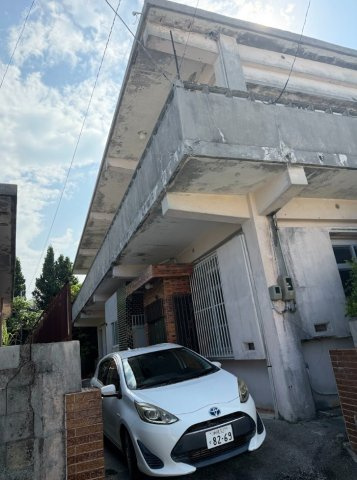 東仲宗根共同住宅の外観