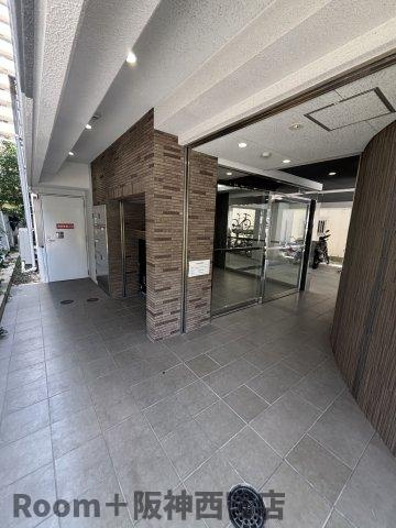 Solcerejeira西宮のエントランス