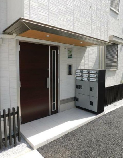 【エントランス】